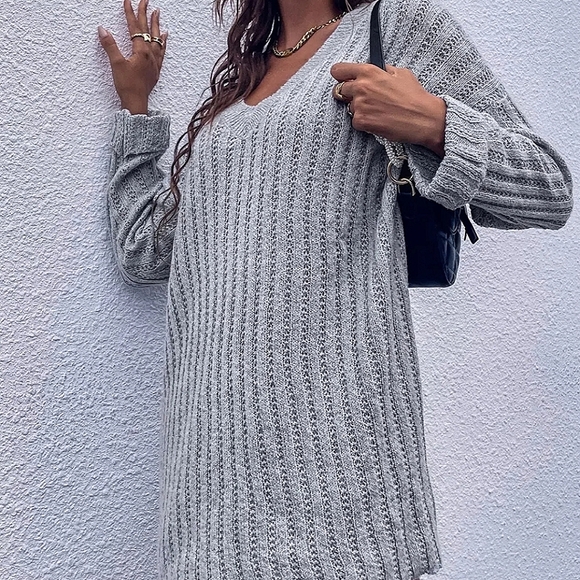 Gray Oversized Sweater - Picture 2 of 6